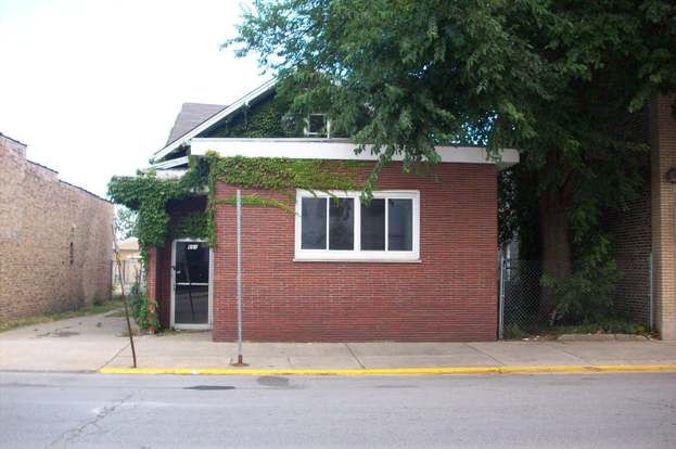 691 Wentworth Ave Calumet City Il 60409 5 Beds 2 Baths
