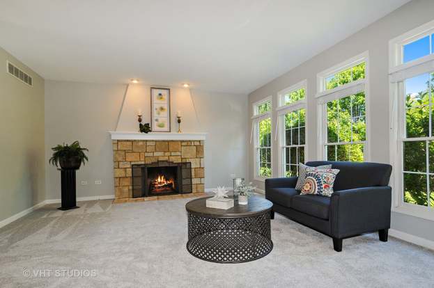 3839 Grassmere Rd Naperville Il 60564 Mls 10078373 Redfin