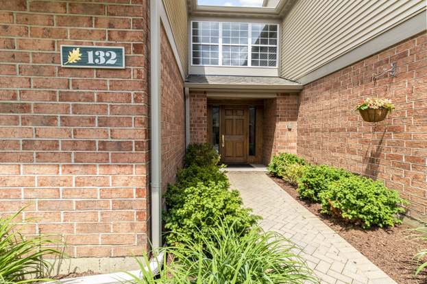 136 Century Ct 2 Schaumburg Il 60193 Zillow