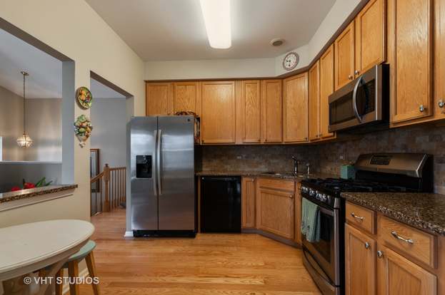 763 Cherry Creek Dr Grayslake Il 60030 Mls 10334407 Redfin