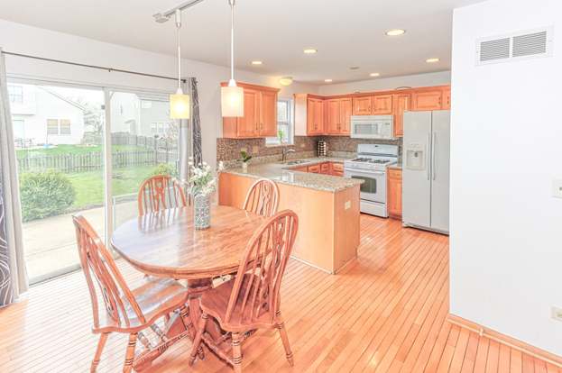 1623 Whispering Oaks Dr Plainfield IL 60586 MLS# 11042410 Redfin 1623 Whispering Oaks Dr Plainfield IL 60586 MLS# 11042410 Redfin