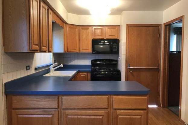 5804 S Menard Ave Chicago Il 60638 Mls 10437453 Redfin