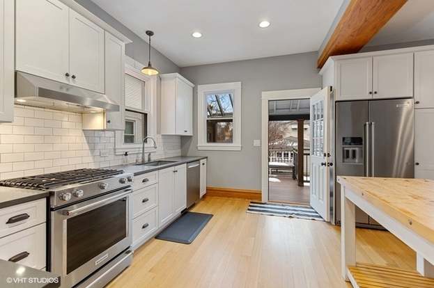 2519 N St Louis Ave Chicago Il 60647 Mls 10636461 Redfin
