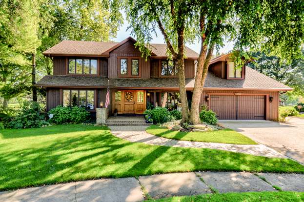 1044 Royal Bombay Ct Naperville Il 60563 Mls 10613494 Redfin