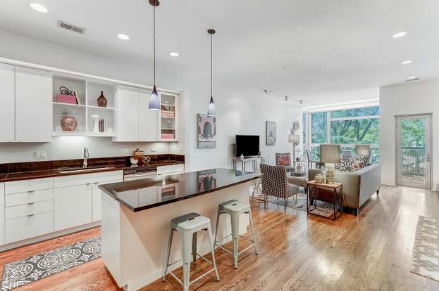 1138 W Catalpa Ave Unit D4 Chicago Il Mls Redfin