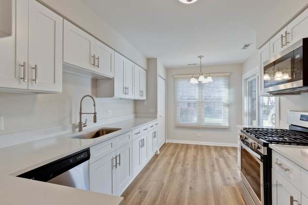 1300 Coventry Cir 1300 Vernon Hills Il 60061 Mls 10926501 Redfin