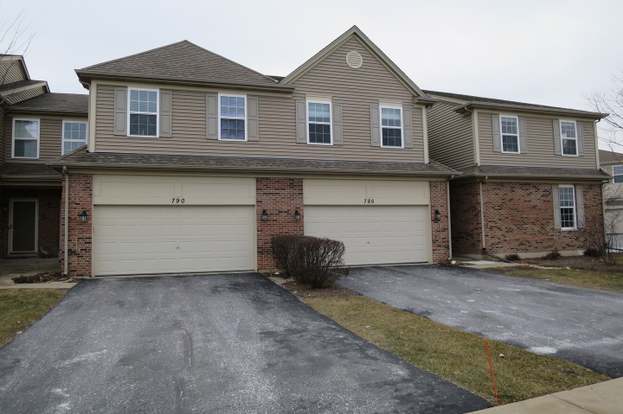 786 Oak Hollow Rd Crystal Lake Il 60014 Mls 09833610 Redfin