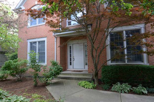 132 Villa Way Bloomingdale Il 60108 Realtor Com