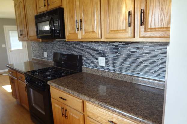 935 Forest Dr Elgin Il 60123 Mls 10601649 Redfin
