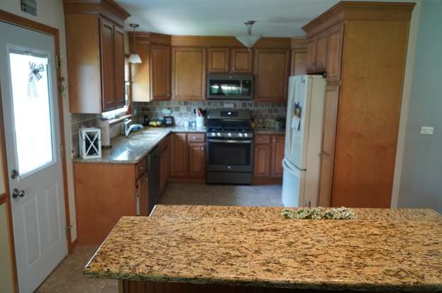 314 Hickory Ln Schaumburg Il 60193 Mls 10503684 Redfin