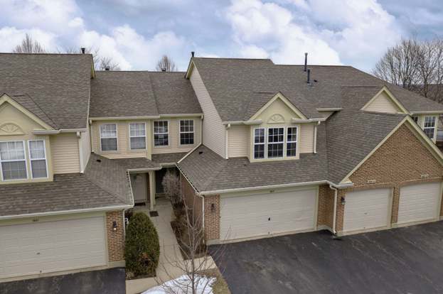 1683 Pearl Ct 1683 Crystal Lake Il 60014 Mls 10303796 Redfin