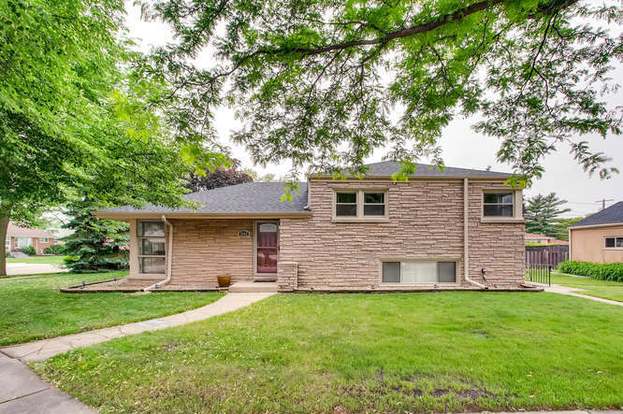 8231 Menard Ave Morton Grove Il 60053 Mls 11020917 Redfin