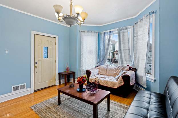 1716 N Pulaski Rd Chicago Il 60639 Mls 10658812 Redfin