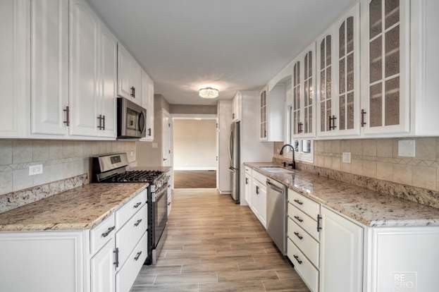 1848 W Amelia Ln Addison Il 60101 Mls 10599828 Redfin