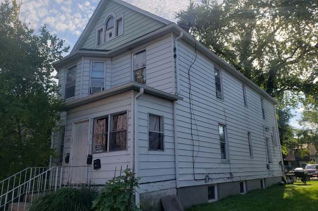 444 N Genesee St Waukegan Il 60085 Mls 09847166 Redfin