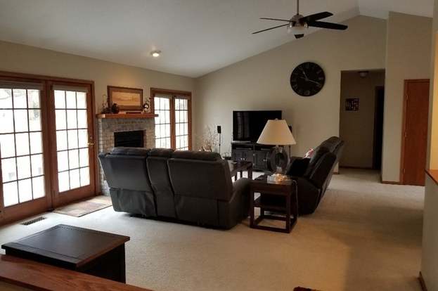 1721 Hillcrest Dr Sterling Il 61081 Mls 10313894 Redfin