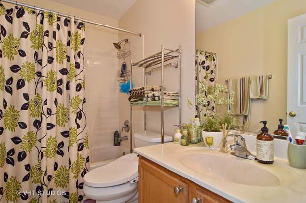 268 Sierra Pass Dr 268 Schaumburg Il 60194 Mls 09886898 Redfin