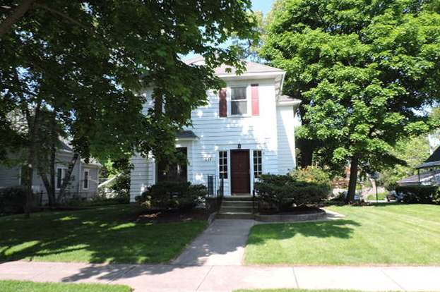 844 N Spring St Elgin Il 60120 Mls 09239904 Redfin