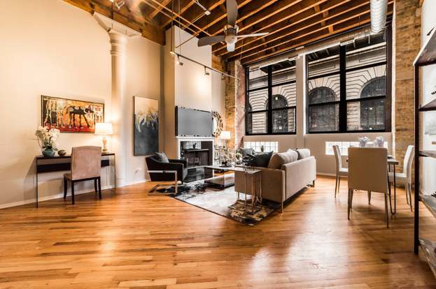 226 N Clinton St 112 Chicago Il 60661 Mls 10605931 Redfin [ 414 x 623 Pixel ]