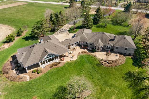Hampshire, IL Luxury Homes, Mansions & High End Real Estate for Sale |  Redfin