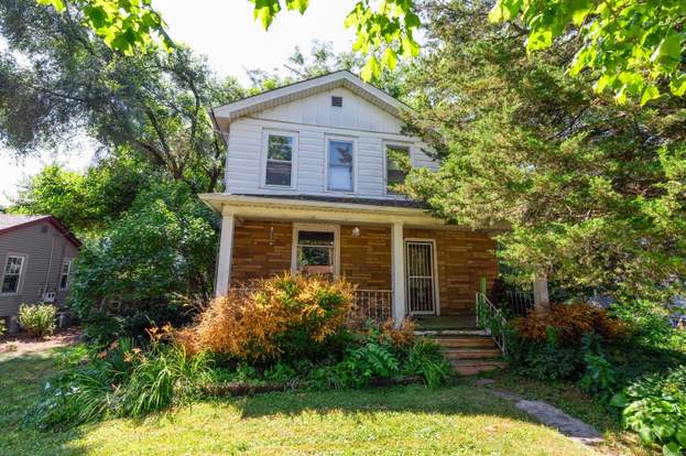 208 1st St Crystal Lake Il 60014 Mls 10377956 Redfin