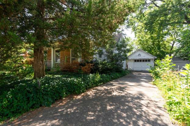 208 1st St Crystal Lake Il 60014 Mls 10377956 Redfin