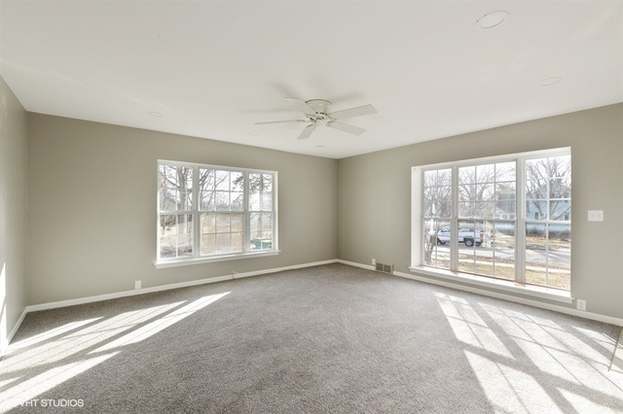 341 Home St Sycamore Il 60178 Mls 10170974 Redfin
