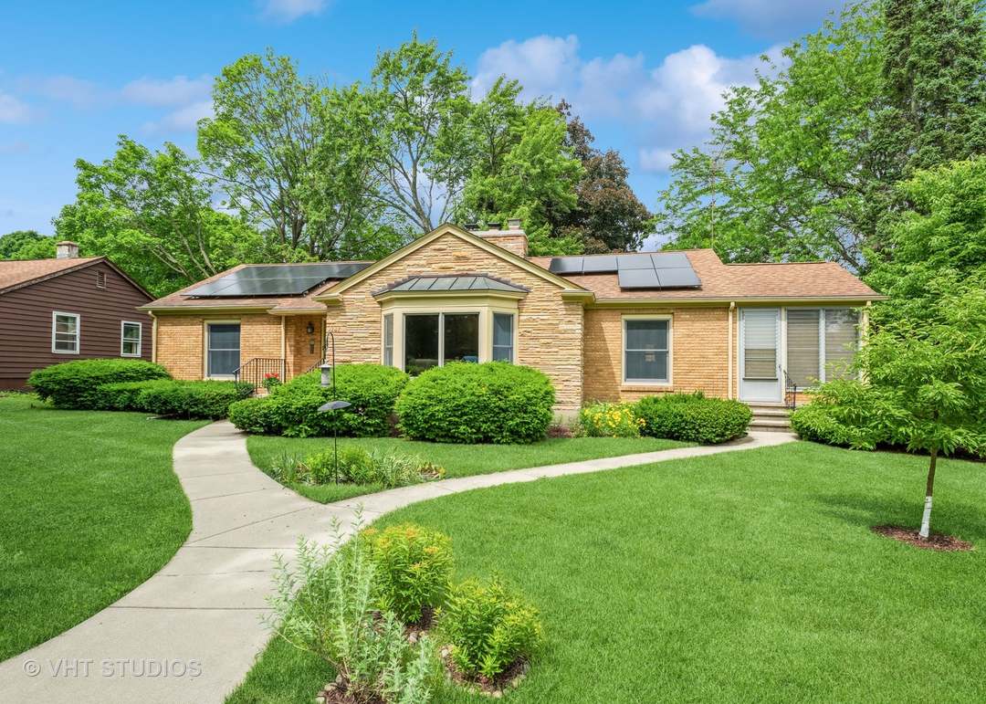 1207 S 3rd St, St. Charles, IL 60174 | Redfin