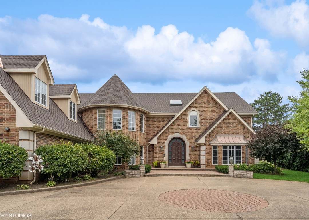 2323 Tennyson Ln, Highland Park, IL 60035 | Redfin
