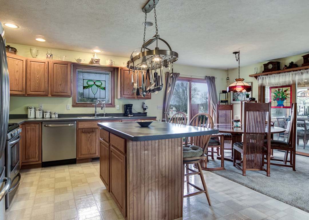 462 Marstonmoor Rd, LAKE SUMMERSET, IL 61019