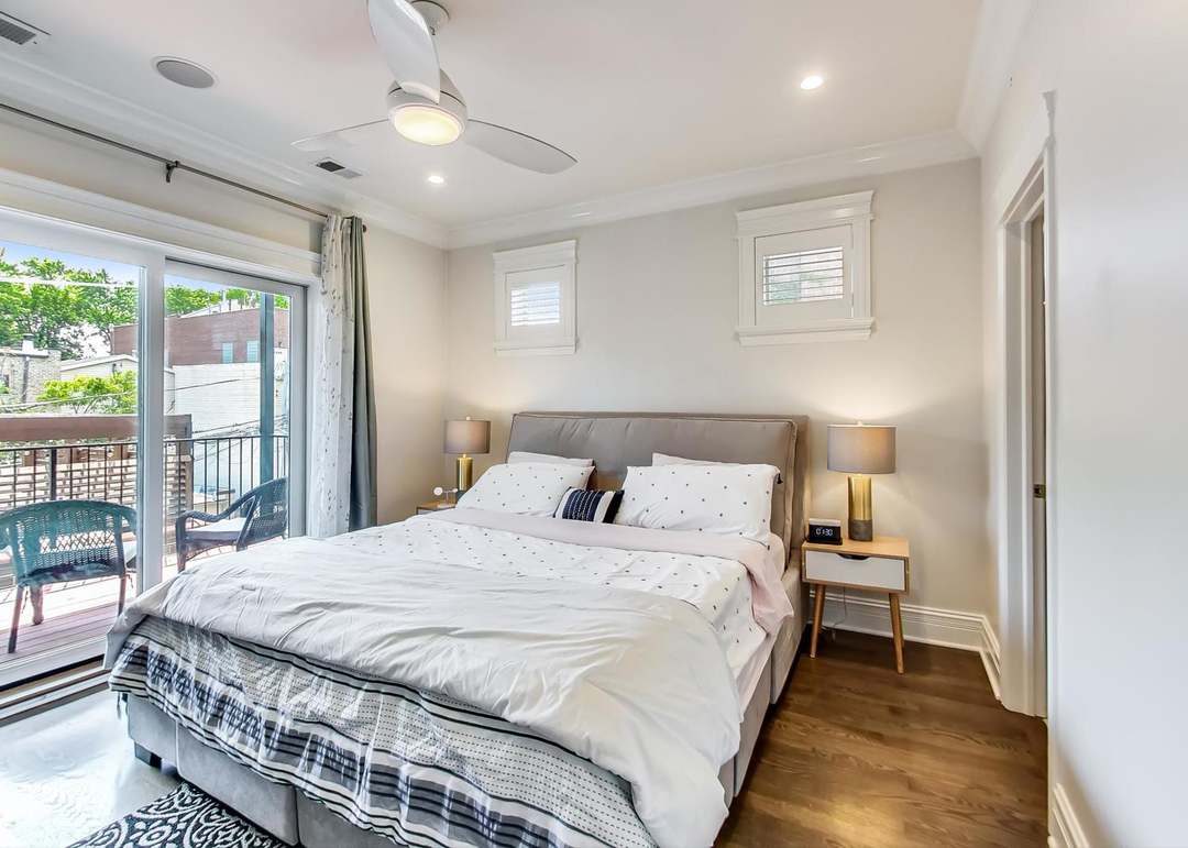 823 W Wrightwood Ave #2, Chicago, IL 60614