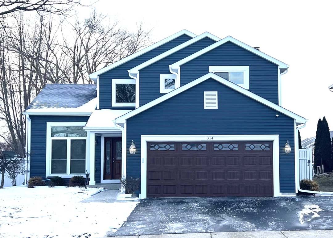 激安本物 314 Clear Sky Trl, Lake In The Hills, IL 60156 | Redfin トップス