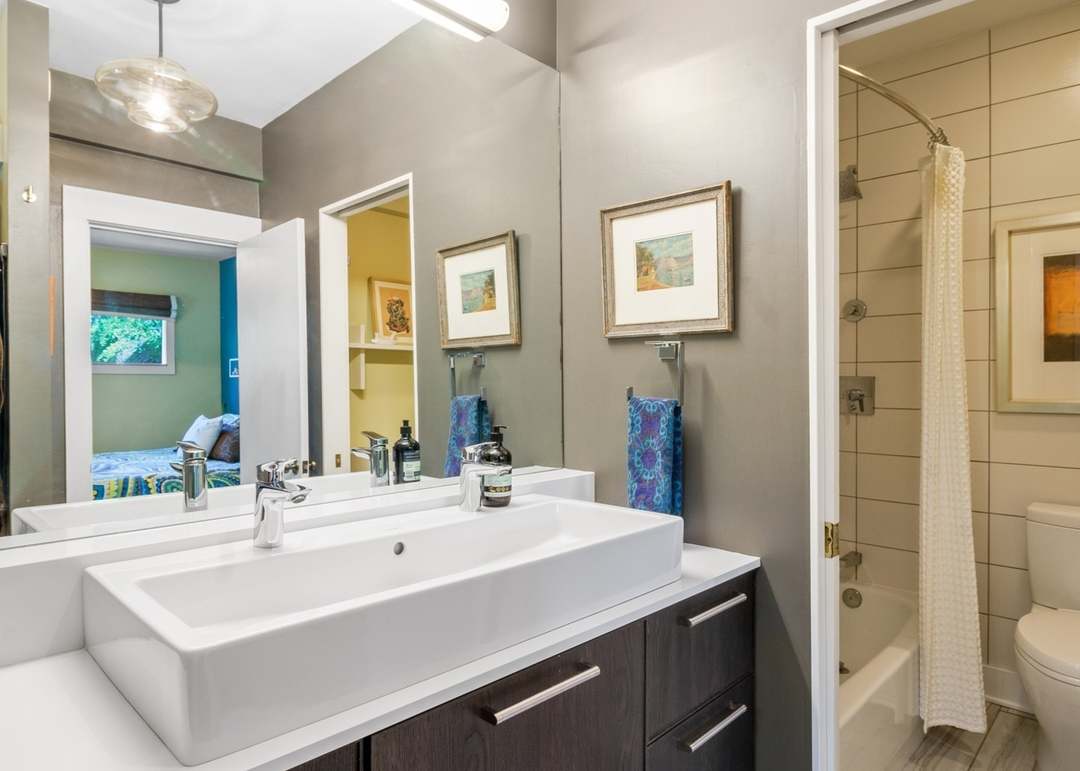 913 MICHIGAN Ave #3, Evanston, IL 60202