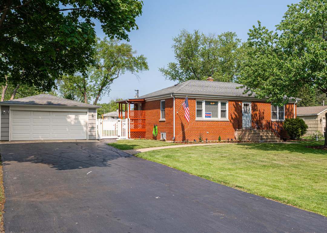 2N330 Diane Ave, Glen Ellyn, IL 60137 | Redfin 2N330 Diane Ave, Glen Ellyn, IL 60137 | Redfin