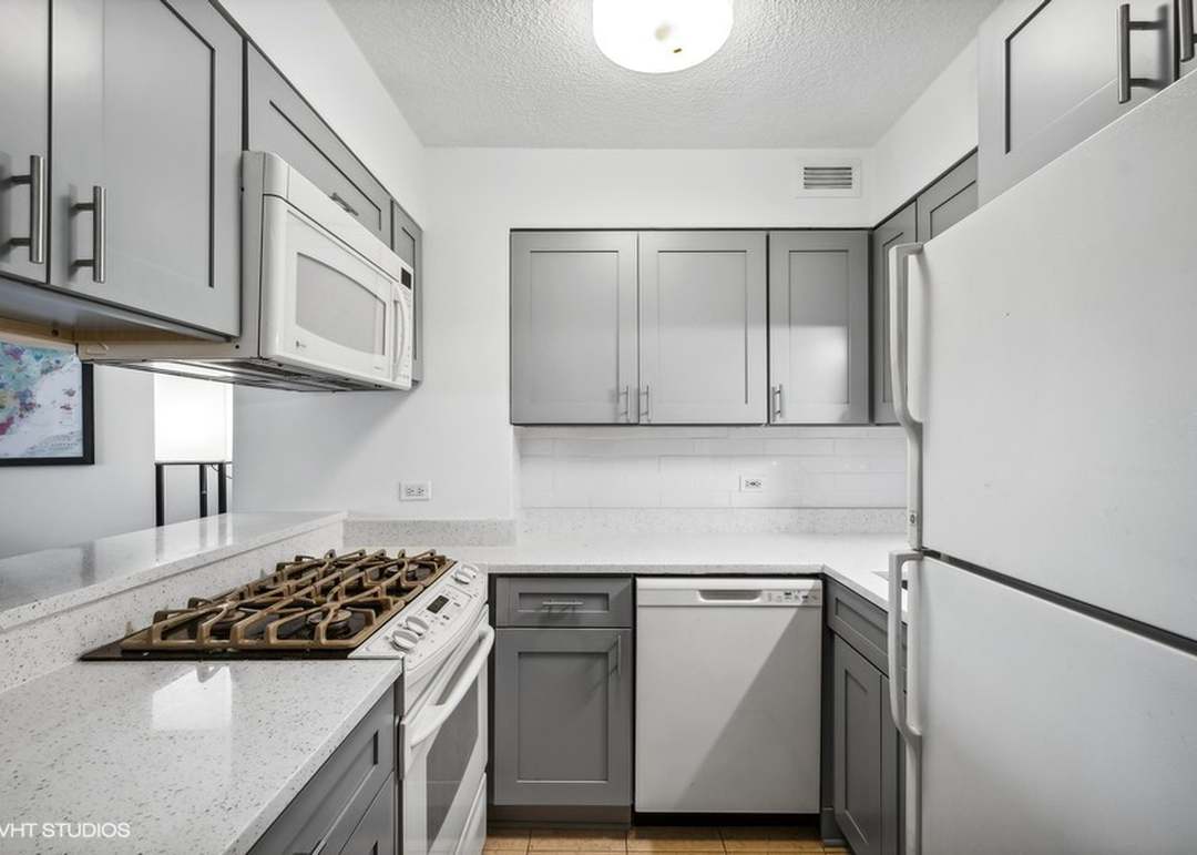 2144 N Lincoln Park West Unit 5C, Chicago, IL 60614