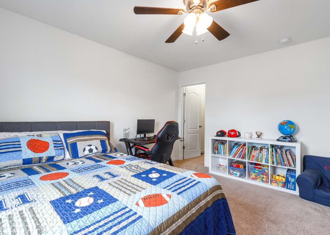 142 Gala Dr, Mundelein, IL 60060