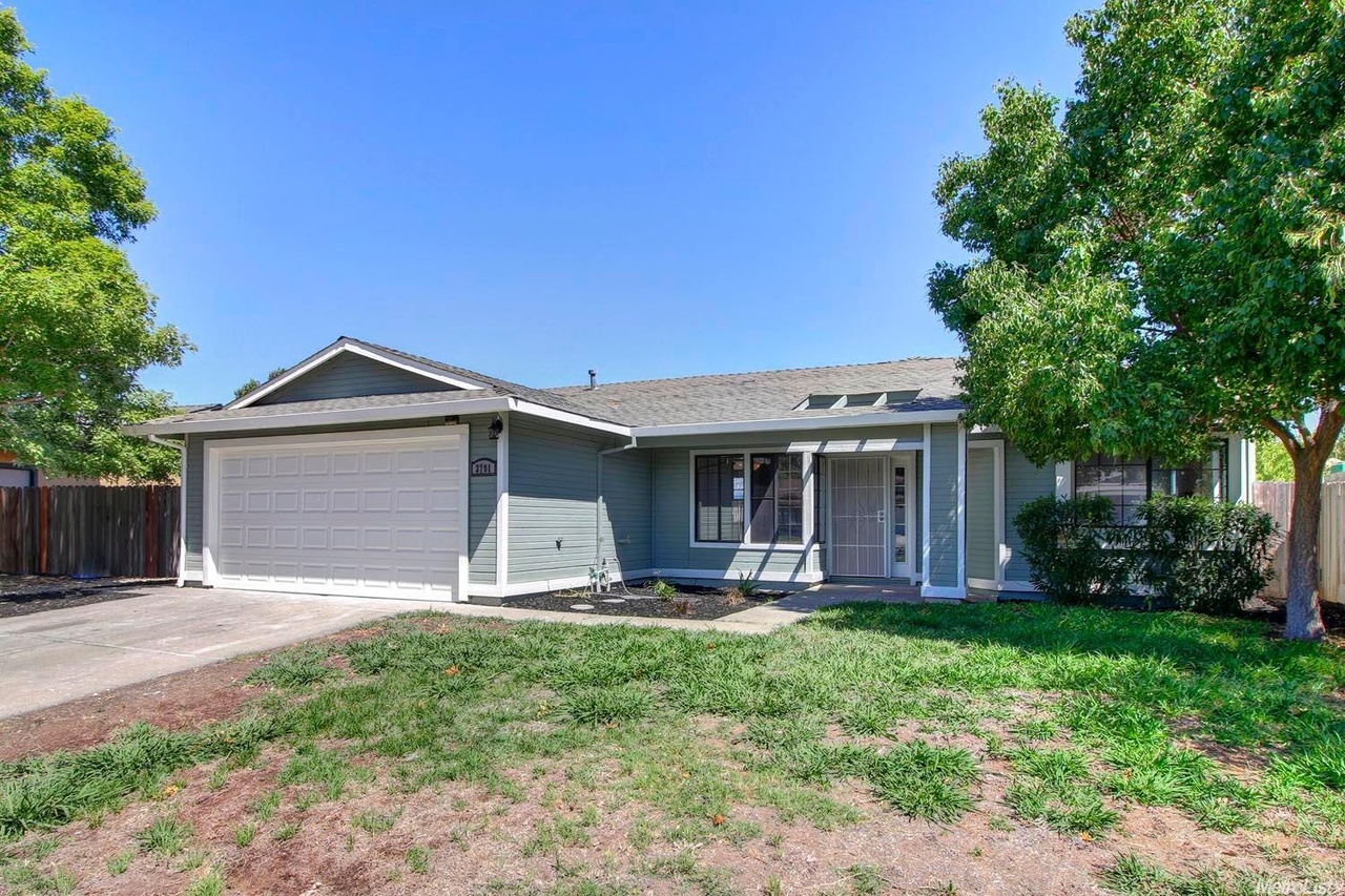 3791 Shining Star Dr, Sacramento, CA 95823 | MLS# 16046093 | Redfin