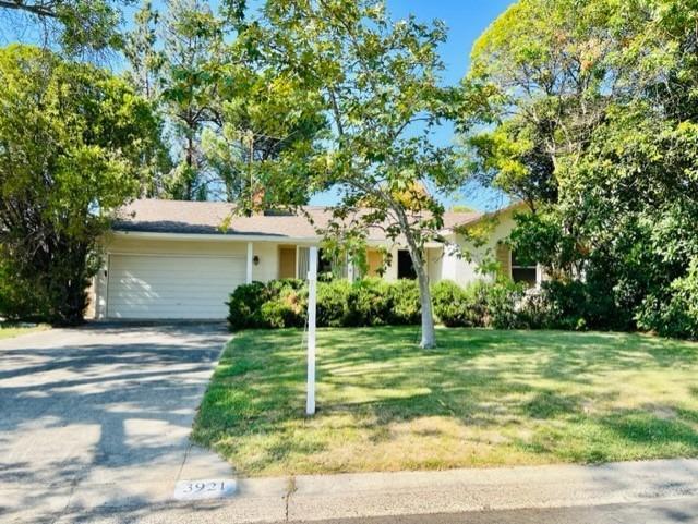 3921 Berrendo Dr, Sacramento, CA 95864