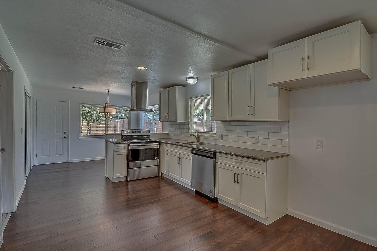 2626 Mission Stockton Ca 95204 Mls 19031220 Redfin