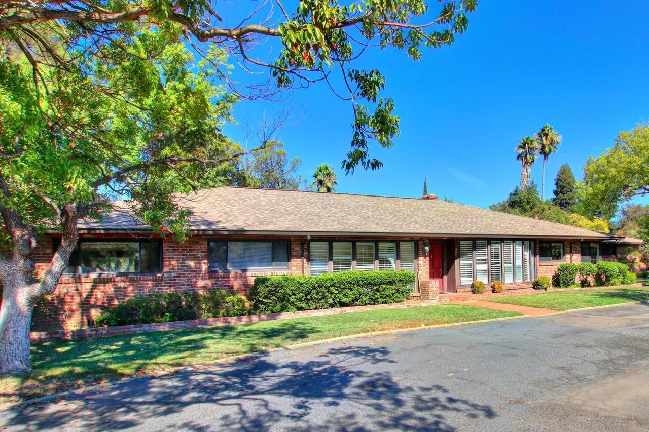 3851 Fair Oaks Blvd Sacramento Ca 95864 4 Beds 3 Baths
