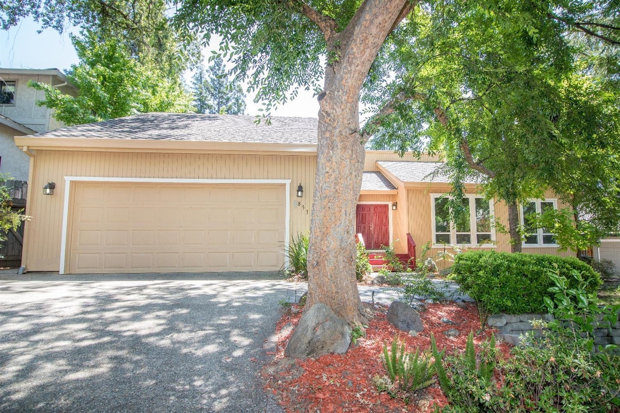 8516 Via Gwynn Way Fair Oaks Ca 95628 Mls 18053716 Redfin