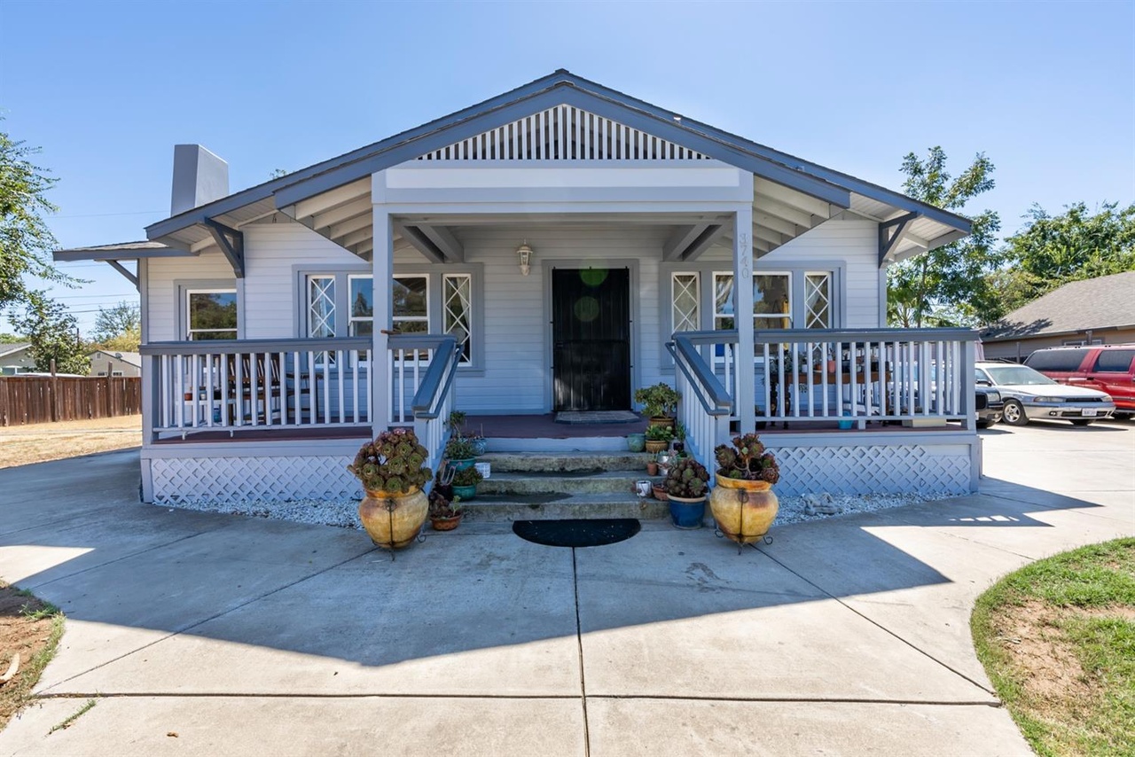 3740 17th Ave Sacramento CA 95820 MLS 221116780 Redfin