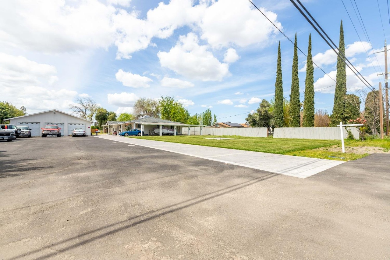 185 N Airport Way, Manteca, CA 95337 MLS 223031795 Redfin
