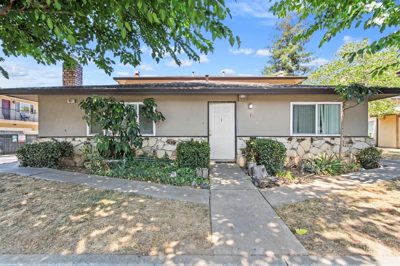 9051 Folsom Blvd Sacramento Ca 956 Mls Redfin 9051 Folsom Blvd Sacramento Ca 956 Mls Redfin