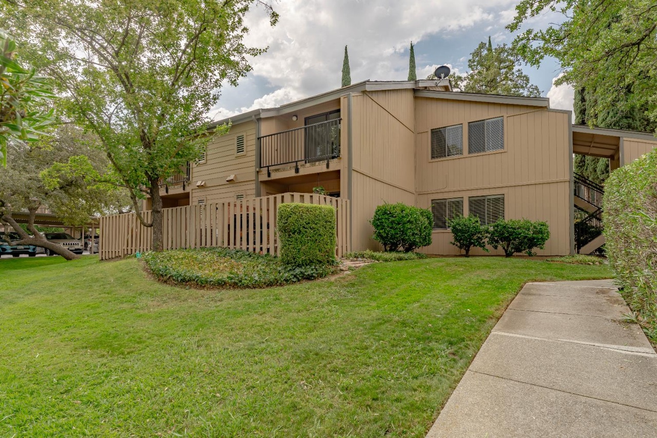 13061 Lincoln Way Unit B, Auburn, CA 95603