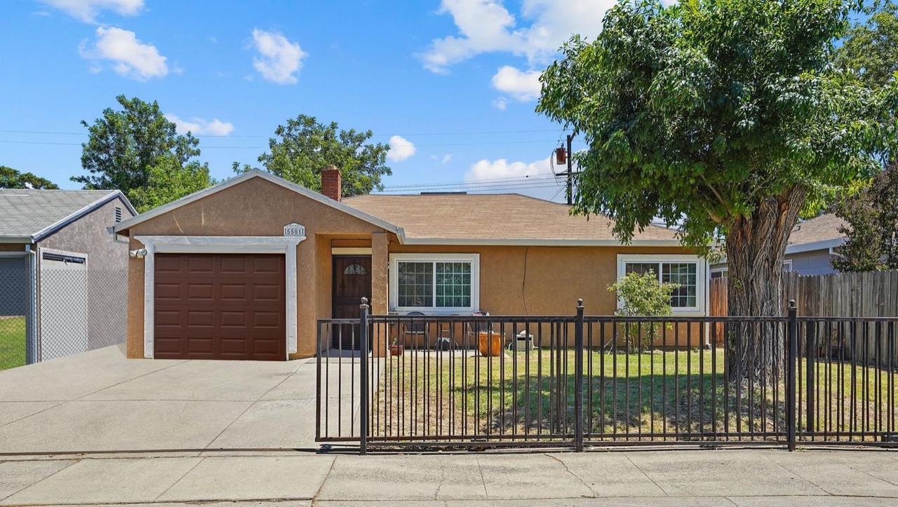 5501 Bradford Dr, Sacramento, CA 95820 | MLS# 222092850 | Redfin