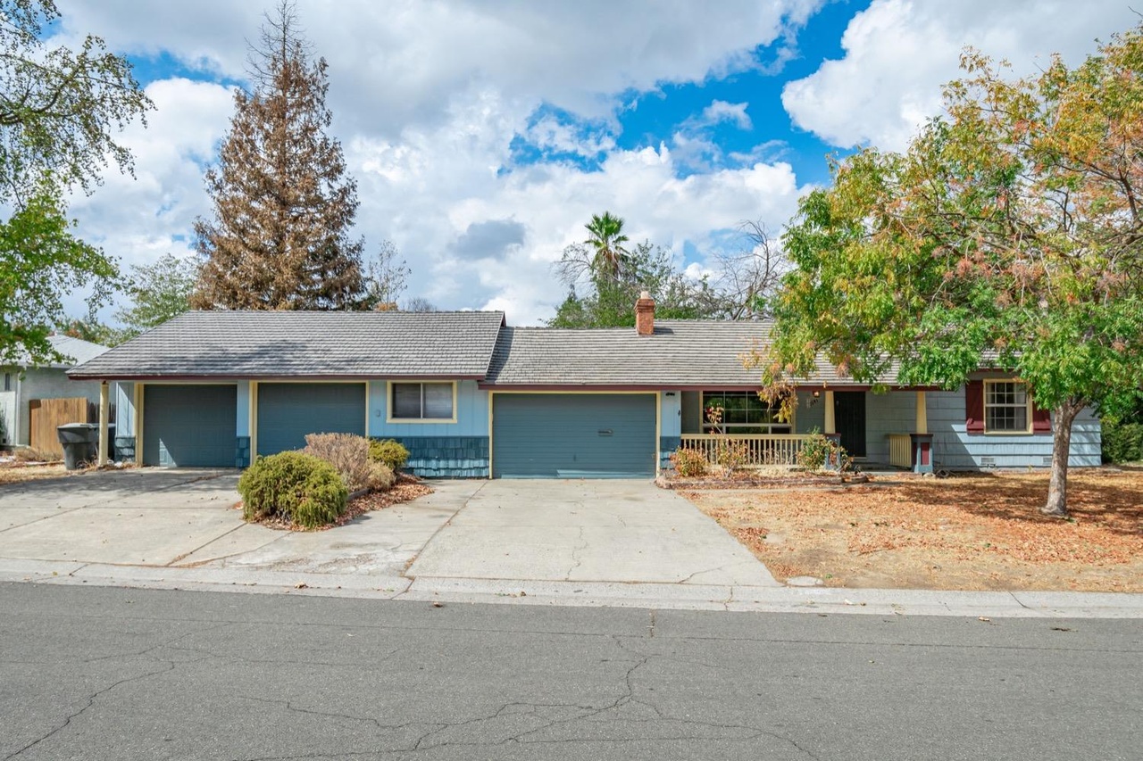 2641 Park Hills Dr, Sacramento, CA 95821 | MLS# 222122935 | Redfin