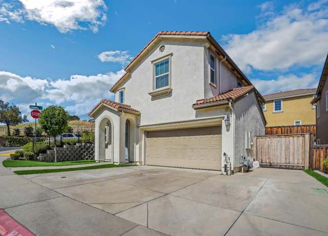 Property at 1415 Bicker Cir, Folsom, CA 95630, 3 beds, 2.5 baths