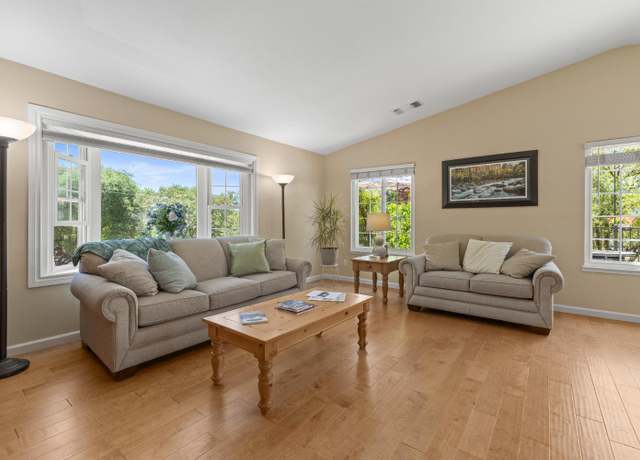 Property at 23184 Sequoia Ct, Auburn, CA 95602, 4 beds, 2.5 baths