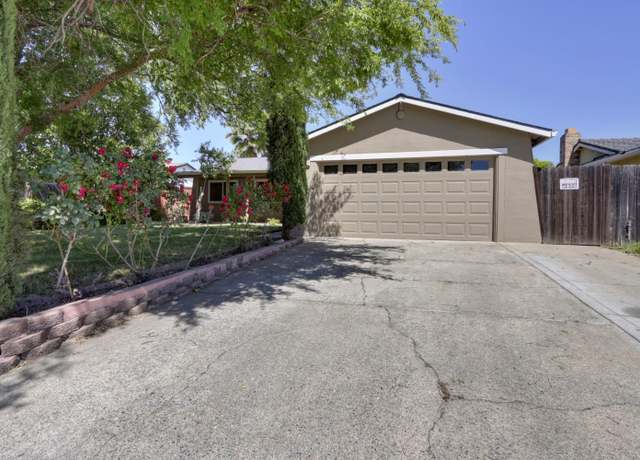 Property at 7915 Center Pkwy, Sacramento, CA 95823, 3 beds, 1.5 baths